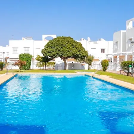 Garden Vistas. Hermoso Duplex Con Patio, Solarium Y Piscina. * Vera