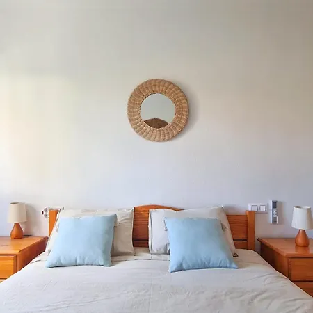 Garden Vistas. Hermoso Duplex Con Patio, Solarium Y Piscina. Daire *