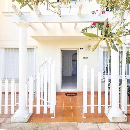 Garden Vistas. Hermoso Duplex Con Patio, Solarium Y Piscina.