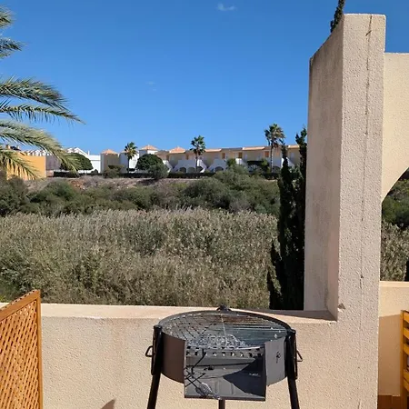 Garden Vistas. Hermoso Duplex Con Patio, Solarium Y Piscina. Apartment Vera